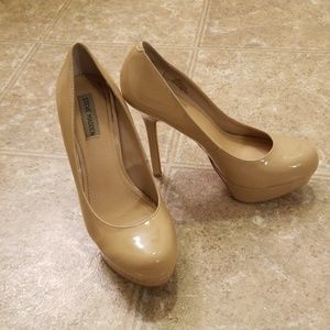Steve Madden nude heels